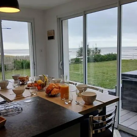 Dom wakacyjny Maisons De Familles Beachfront *